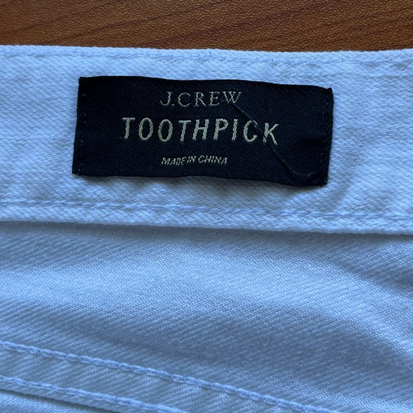 J.CREW Women's Toothpick Jeans. Winter White. Size 32 - Picture 9 of 10